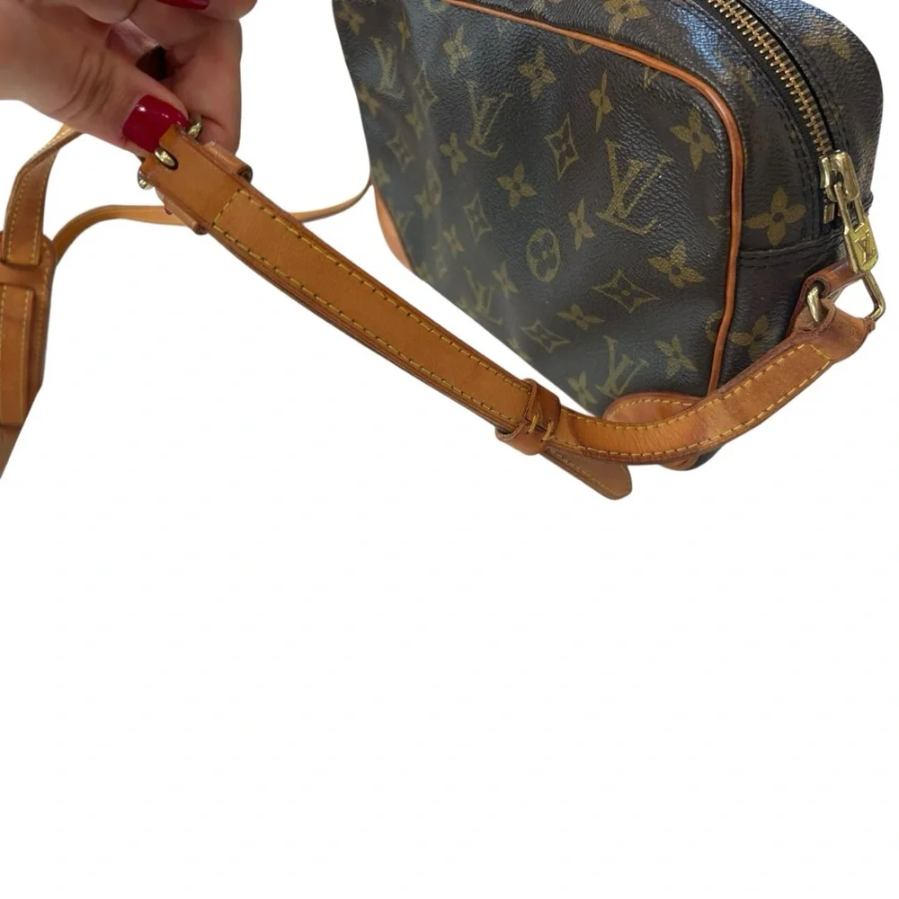 Louis Vuitton Monogram Trocadéro 23 Crossbody Bag - Picture 7 of 14